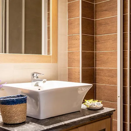 Apartament Anagenna